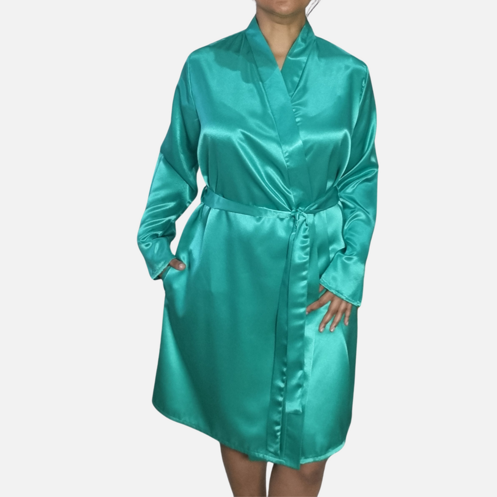 CASAVEVE FOREST GREEN MID ROBE-FRONT MODEL