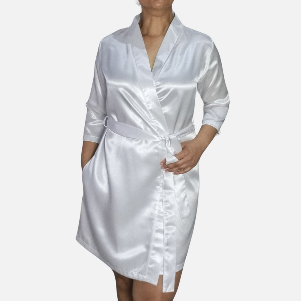 OYSTER WHITE ROBE-FRONT MODEL
