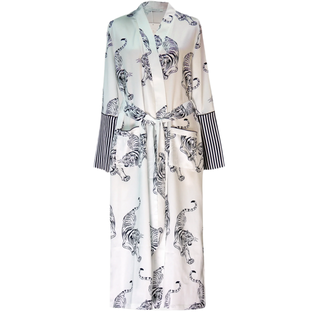Tiger Robe Vs Luxurious Ivory Tiger Long Robe - Elegant & Stylish – Casaveve