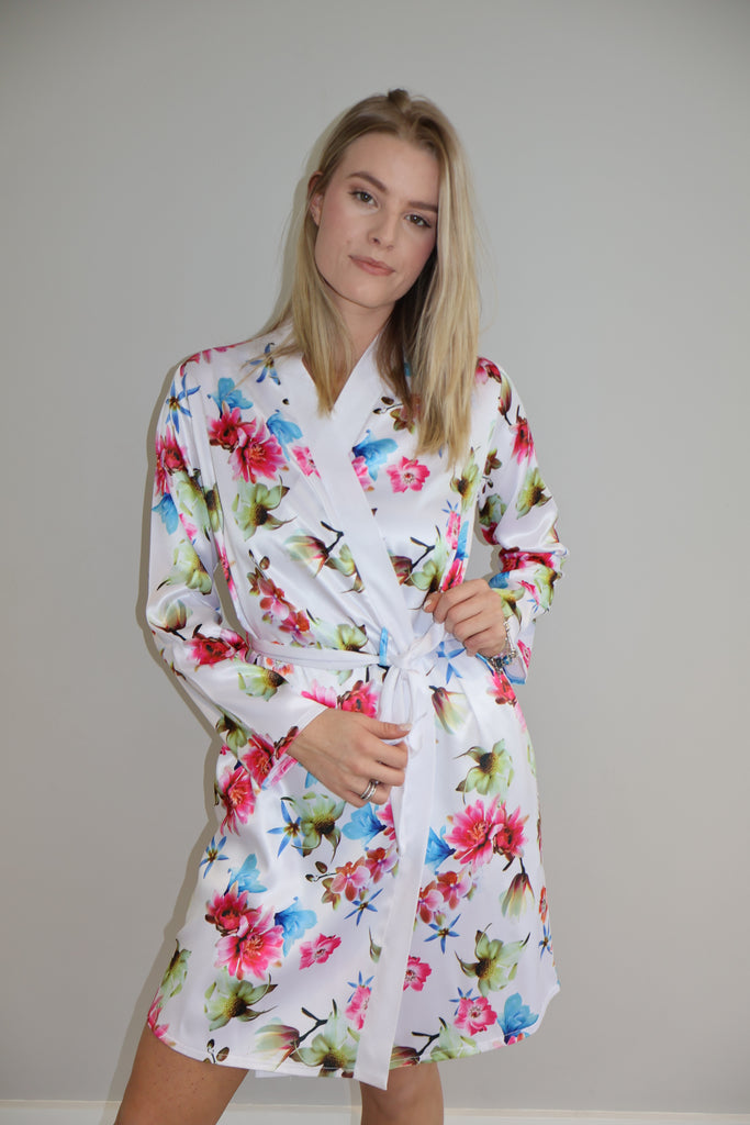 Romantic Short Robe Luxurious Short Robes | Casaveve